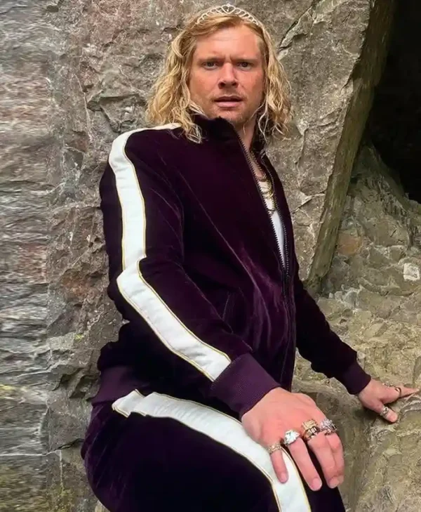 28 Years Later Outfit