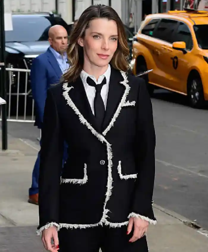 Office Romance Premiere Betty Gilpin Blazer