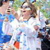 shop now Mariska Hargitay Knicks Parade 2026 White Jacket
