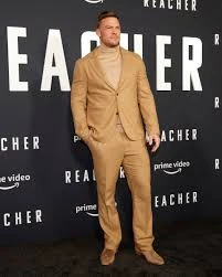 Alan Ritchson brown suit
