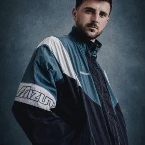 Get Mizuno Mason Mount Vintage Windbreaker Jacket