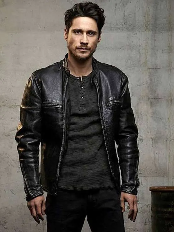 Queen of The South Peter Gadiot Black Jacket