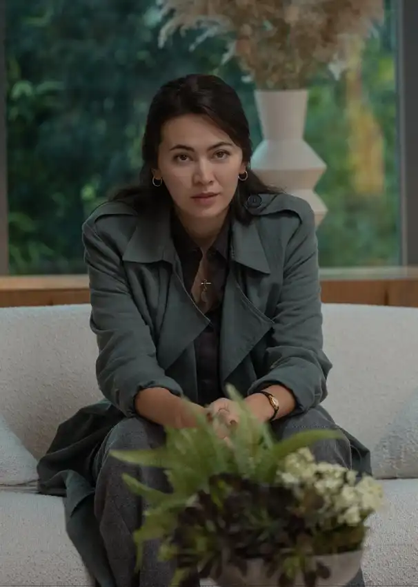 SILO S03 New look Jessica Henwick Coat