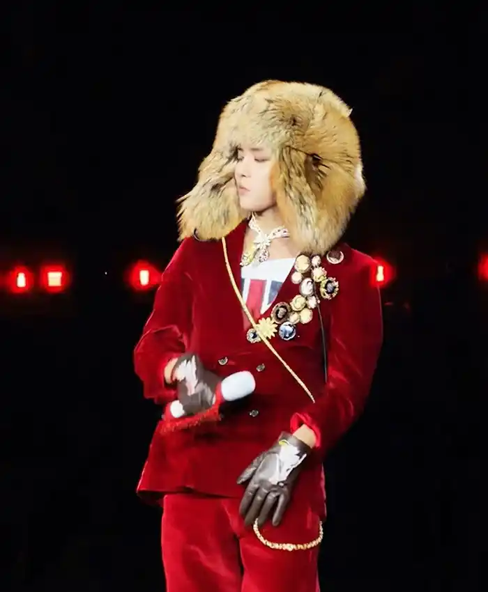 Bigbang World Tour 2026 G-Dragon Red Velvet Blazer