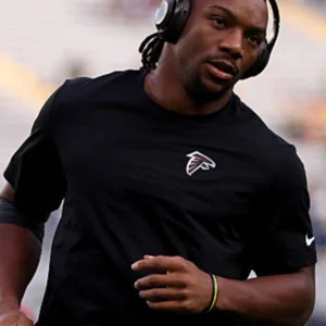 Bijan Robinson 2026 Atlanta Falcons Sideline T-Shirt