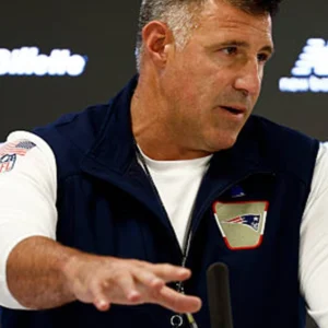 Coach Mike Vrabel 2026 Patriots Vest For Sale