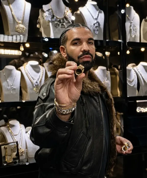 Drake Jewelry Room Coat