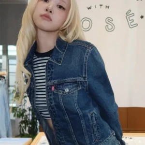 Get Levi’s x Rosé Zip-up Trucker Jacket