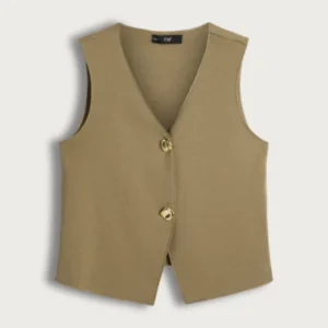 Love Is Blind UK Season 3 Jacket