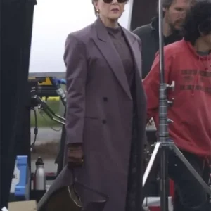 Lucky S01 Annette Bening Priscilla Purple Coat