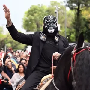 Penta El Zero Miedo Arrived WWE Raw 2026 Black Blazer