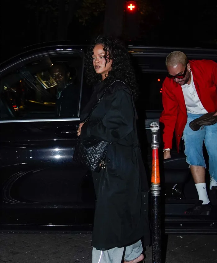 Rihanna César restaurant 2026 Trench Coat For Sale