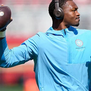 Titans pullover jacket