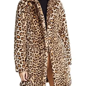 Zoey Johnson Grown-Ish S04 Leopard Coat