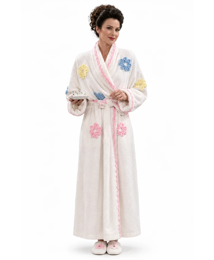 buy now The Nanny Fran Drescher White Floral Bathrobe