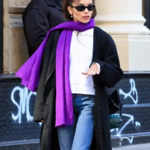 Die Alive Set Zoë Kravitz Black Coat