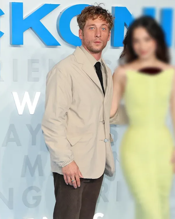 Jeremy Allen White Inspired Blazer
