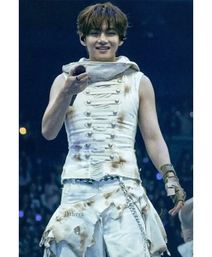 Kim Taehyung Arirang Tour Outfit