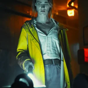 Mackenzie Davis Outfit