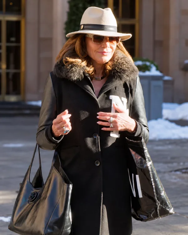 Real-Housewives-S05-Luann-De-Lesseps-Coat