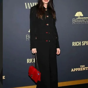 The Apprentice Premiere Anne Hathaway Black Coat