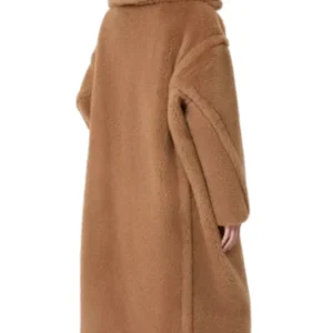The Real Rooneys Season 1 Outfit
